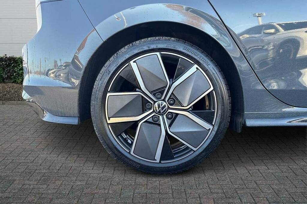 Volkswagen Golf 1.5 Etsi 150 Black Edition Dsg BT75OYY Grey #5