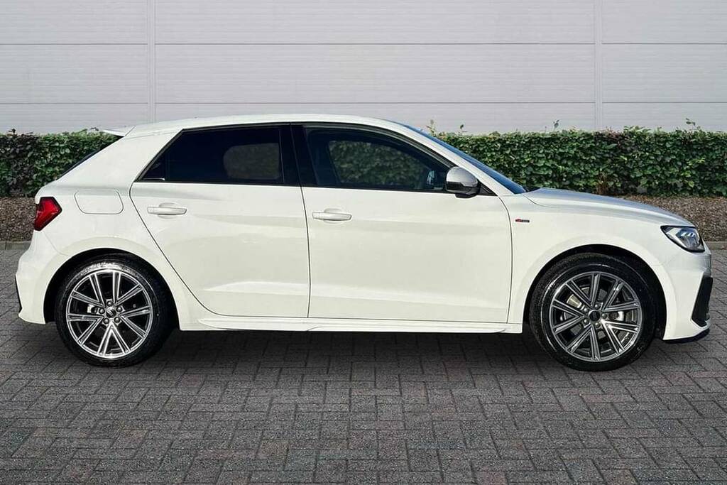 Audi A1 30 Tfsi S Line S Tronic VN75EGY White #4