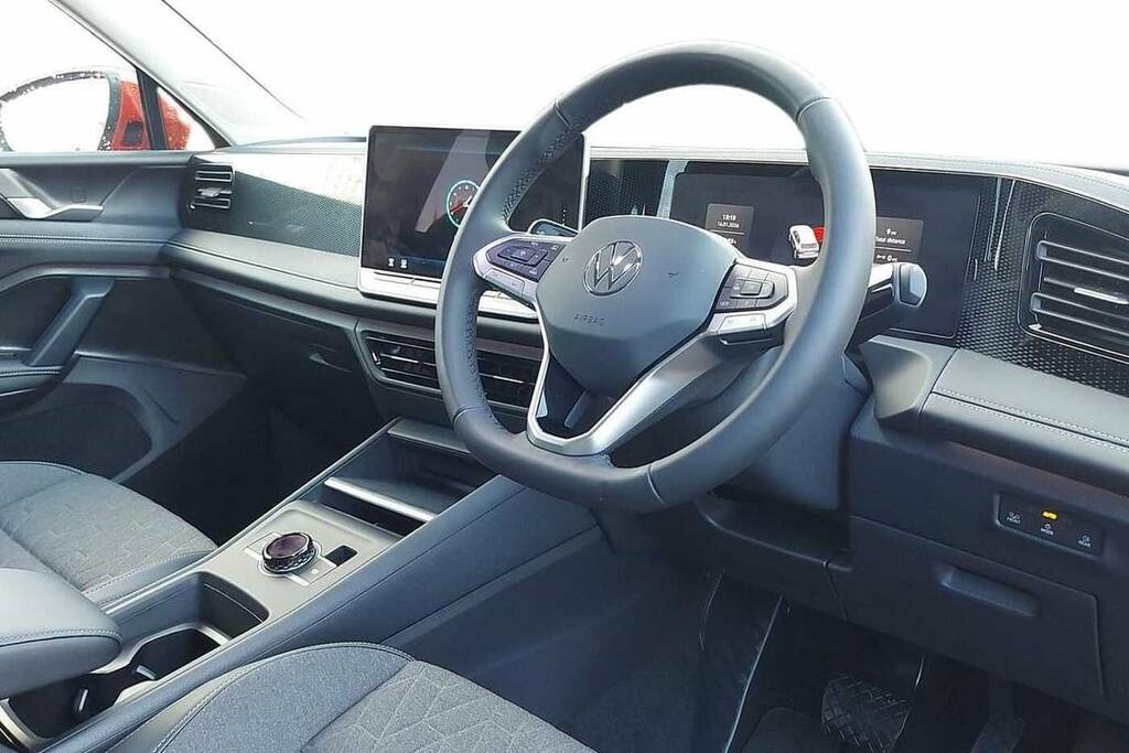 Volkswagen Tiguan 1.5 Etsi 150 Match Dsg BV75UNP Red #6