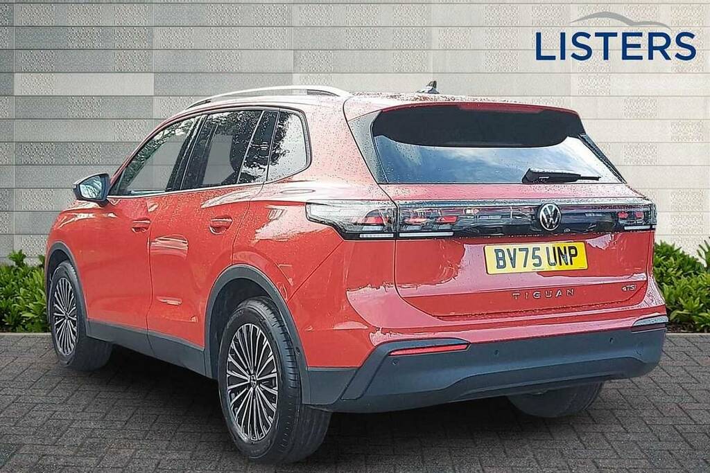 Volkswagen Tiguan 1.5 Etsi 150 Match Dsg BV75UNP Red #3
