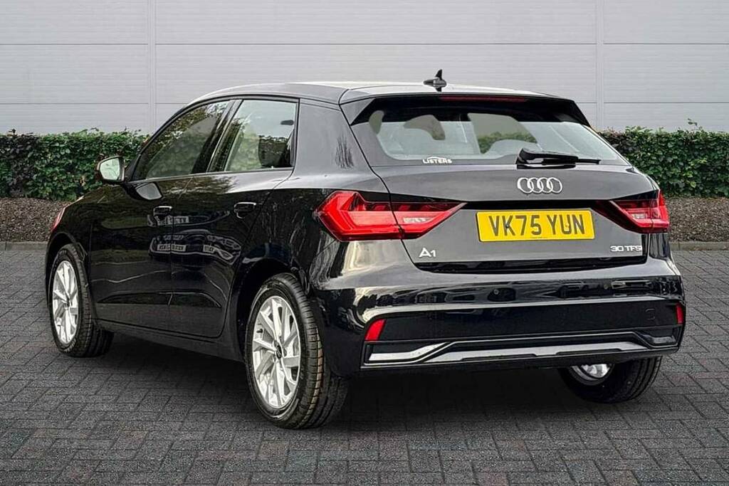 Audi A1 30 Tfsi Sport S Tronic VK75YUN Black #3