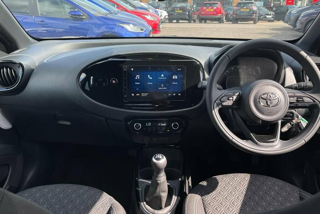 Toyota Aygo X 1.0 Vvt-i Edge BK25KYW #5