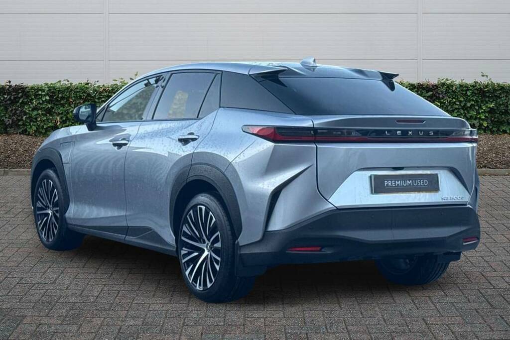 Lexus RZ 300E 150Kw Premium 71 Kwh FV75MZY  #2