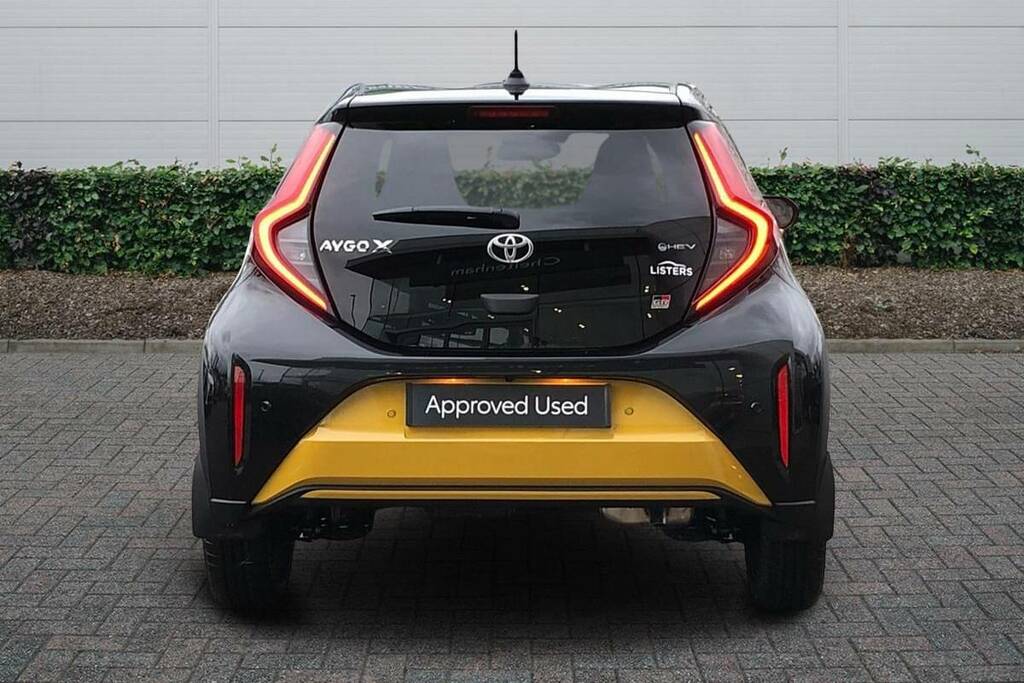Toyota Aygo X 1.5 Hybrid Gr Sport Cvt VN75AYL #5