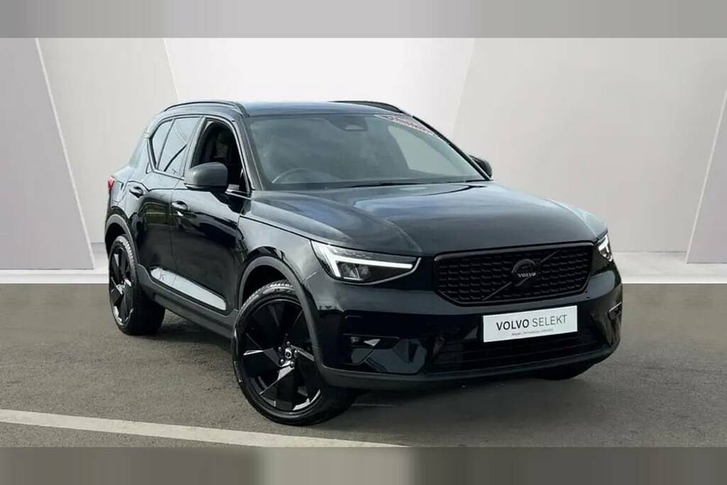 Volvo XC40 2.0 B4p Plus Black Edition Black