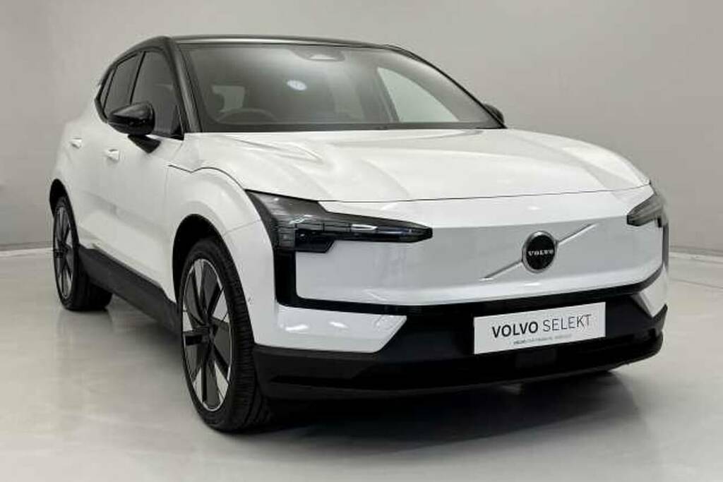 Volvo EX30 315Kw Twin Motor Performance Ultra 69Kwh White