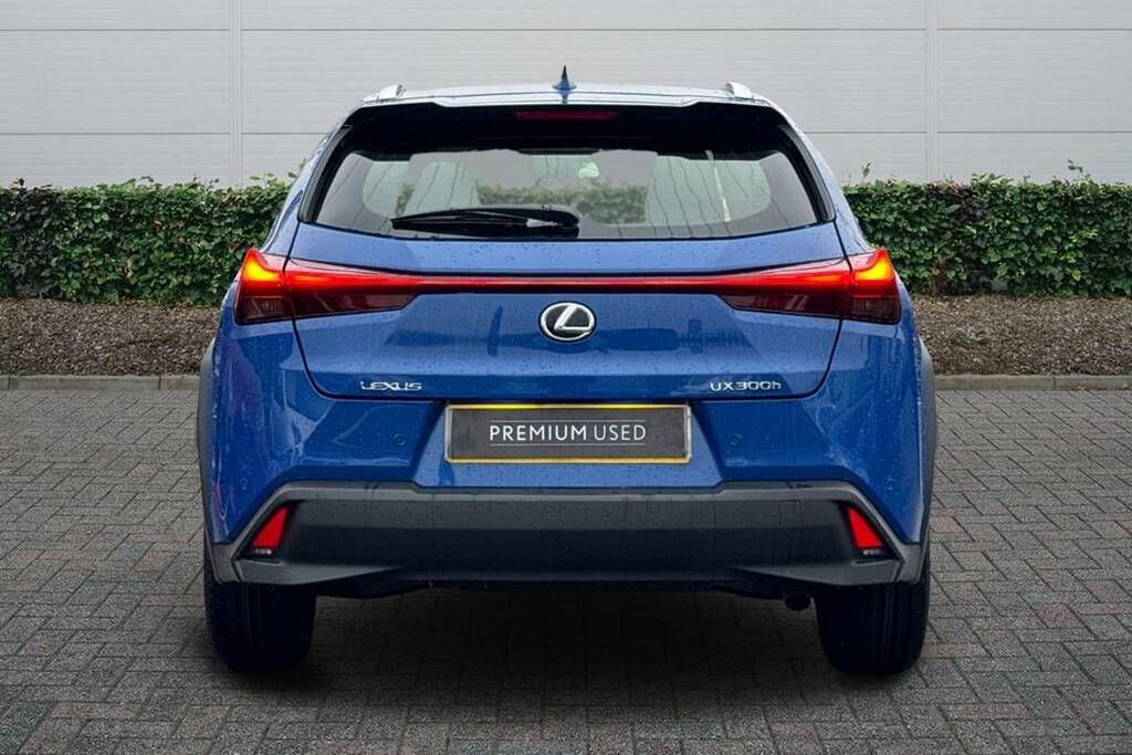 Lexus UX 300H 2.0 Premium Cvt FT75AVN Blue #3