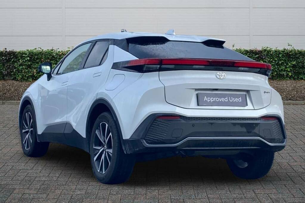 Toyota C-Hr 1.8 Hybrid Design Cvt WN75UHS White #2
