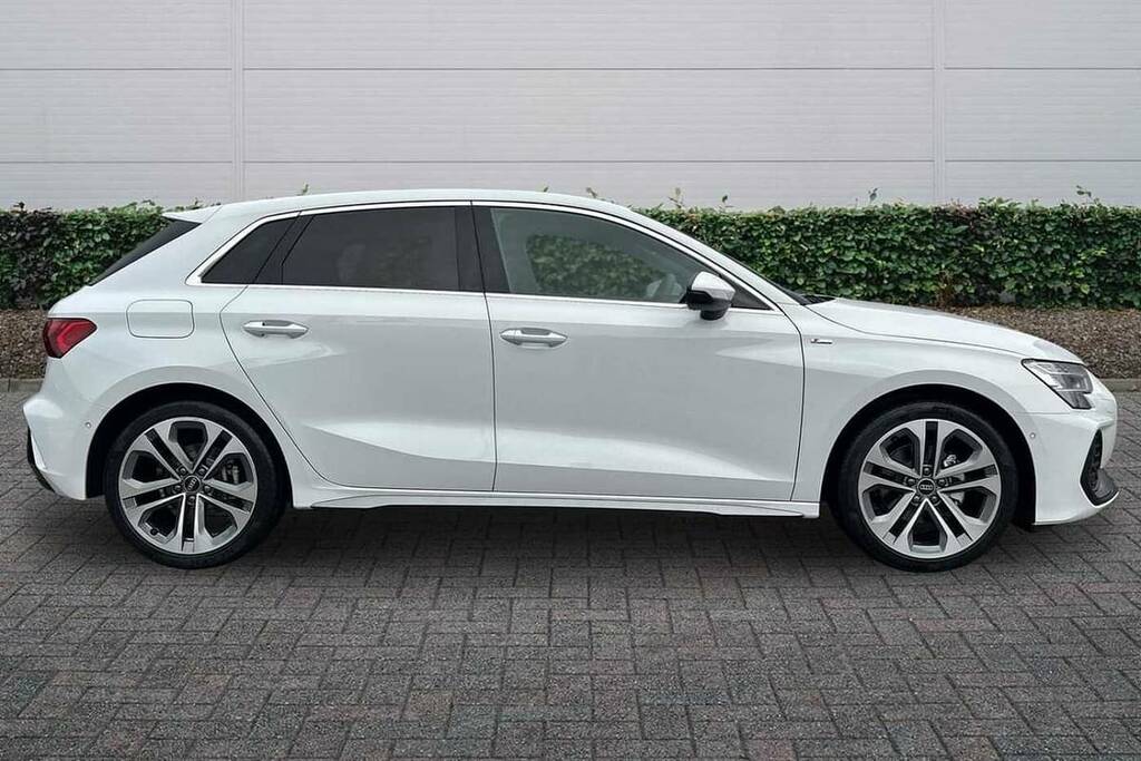 Audi A3 1.5 Tfsi 150 S Line S Tronic VK75EUY White #4