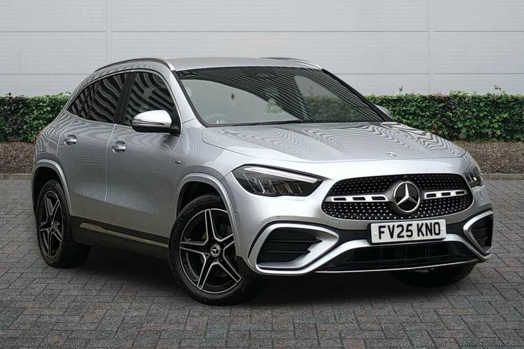Mercedes-Benz GLA Class 250E Amg Line Executive Silver