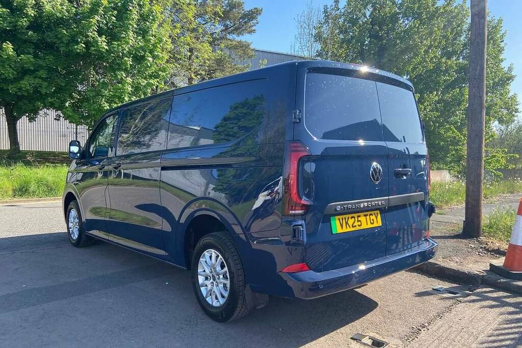 Volkswagen E-Transporter 100Kw 65Kwh Commerce Pro Van VK25TGY Blue #2