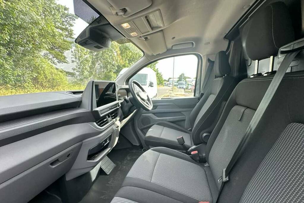 Volkswagen Transporter 2.0 Tdi 150 Commerce Pro Van 5 Plus VN25XFD Grey