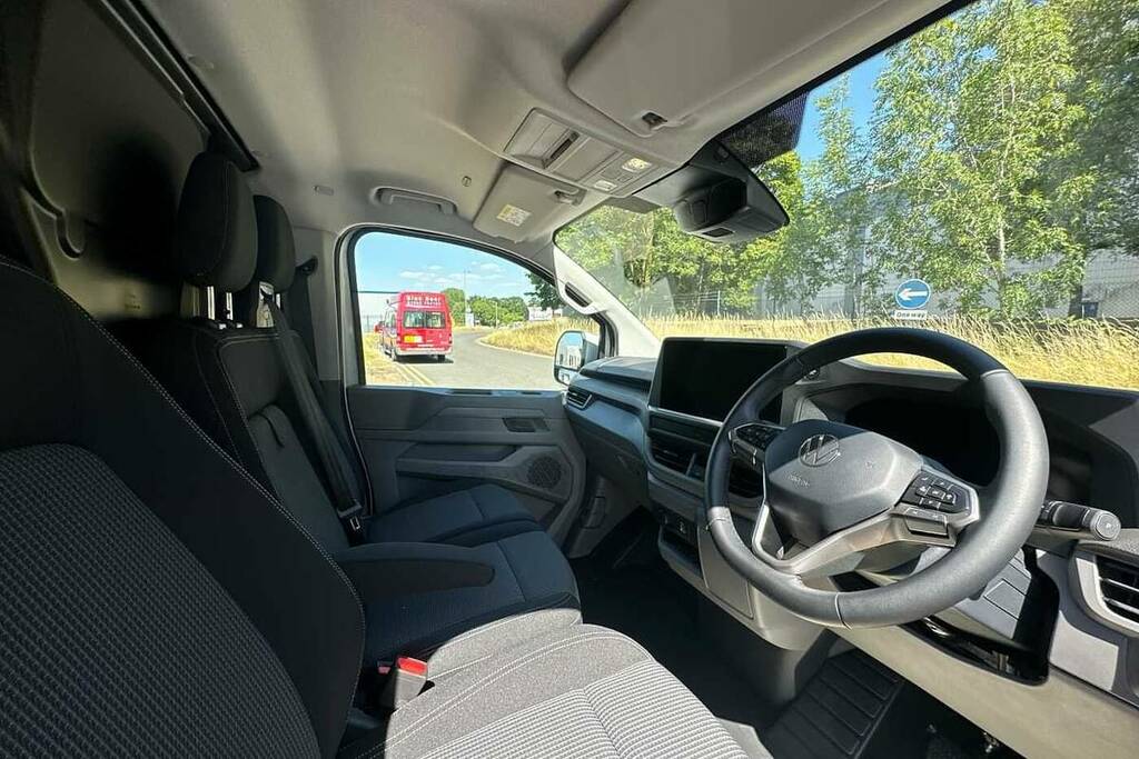 Volkswagen Transporter 2.0 Tdi 150 Commerce Pro Van VN25URO Grey #5