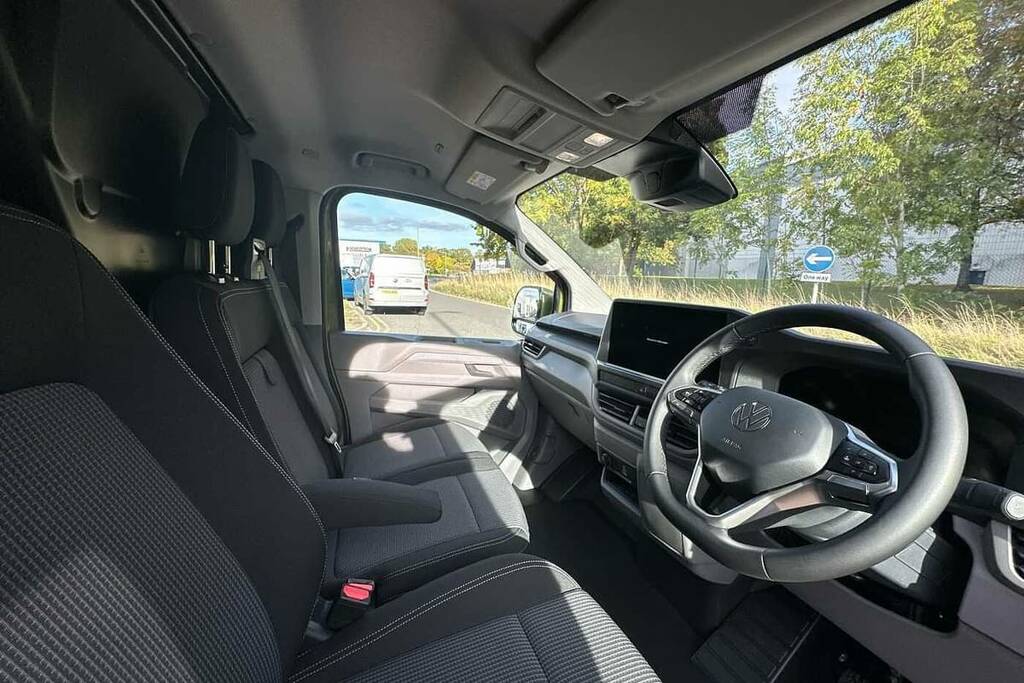 Volkswagen E-Transporter 100Kw 65Kwh Commerce Plus Van Green #6