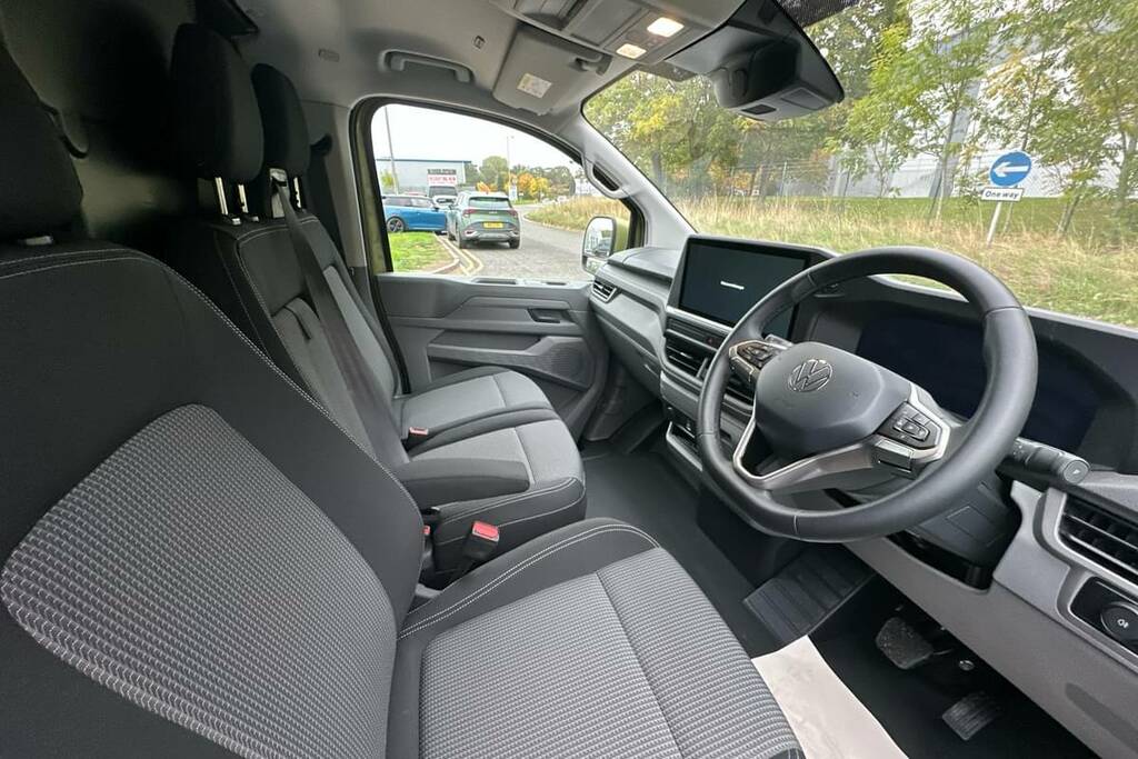 Volkswagen Transporter 2.0 Tdi 150 Commerce Pro Van VO75YRR Green #6