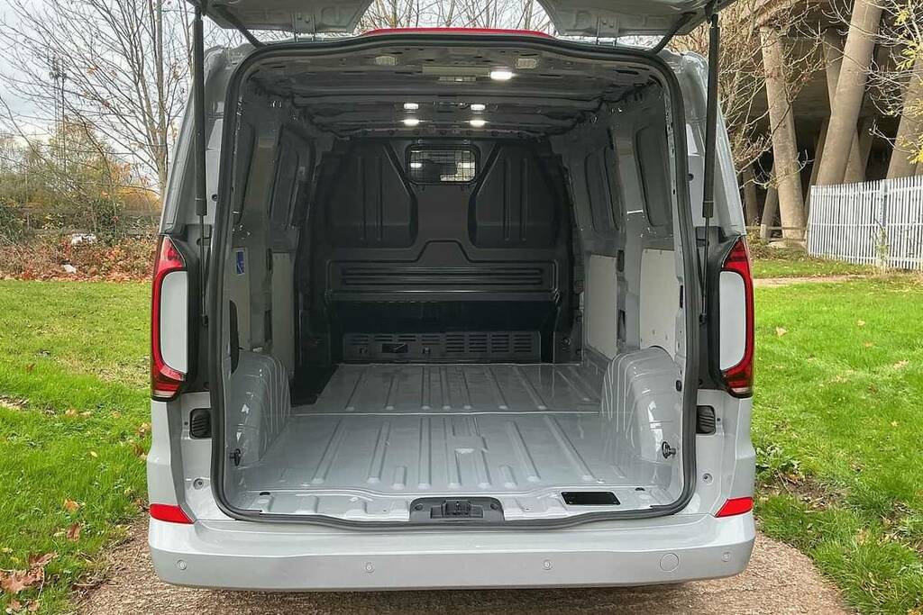 Volkswagen E-Transporter 160Kw 65Kwh Commerce Pro Van 5 Plus BD75SOE Grey #6