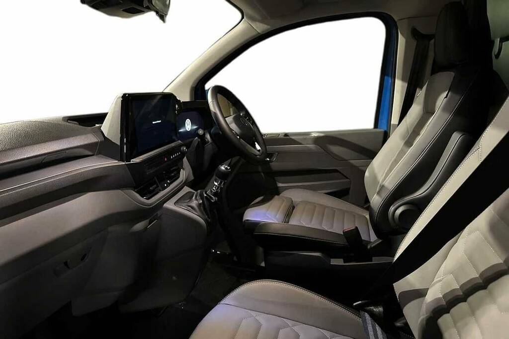 Volkswagen Transporter 2.0 Tdi 150 Commerce Pro Van VN75TVK Blue #2