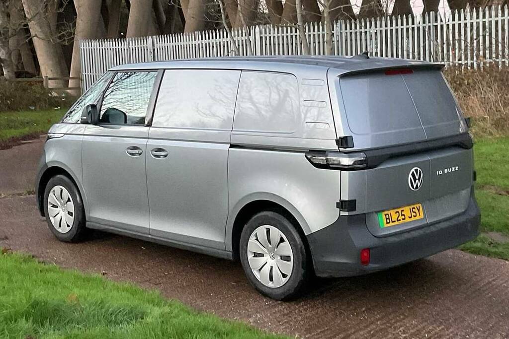 Volkswagen ID.Buzz 210Kw Commerce 79Kwh Silver #2