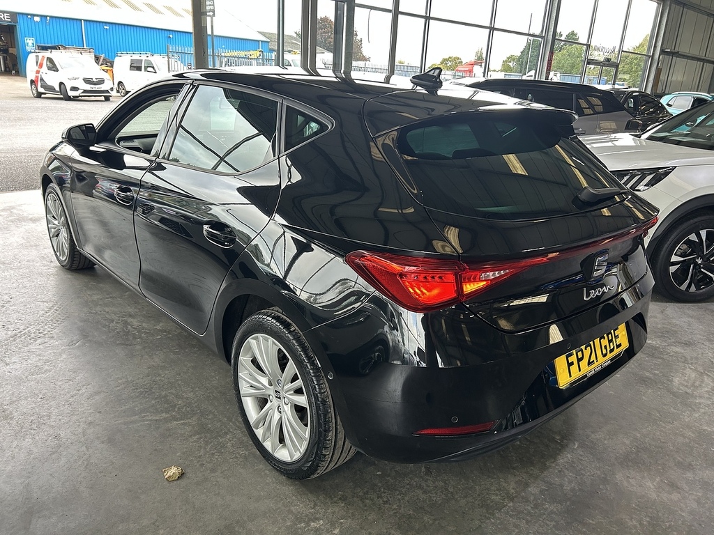 Seat Leon 1.0 Tsi Evo Se Dynamic Hatchback FP21GBE Black #5