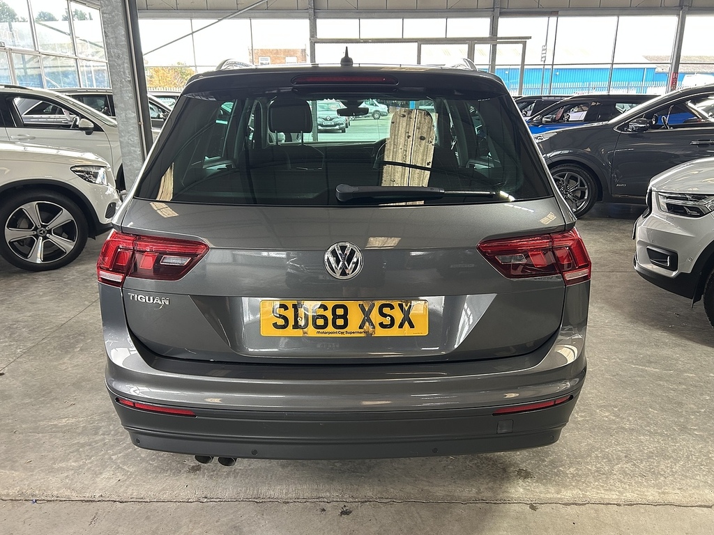 Volkswagen Tiguan 2.0 Tdi Se Navigation Suv Euro 6 SD68XSX Grey #6