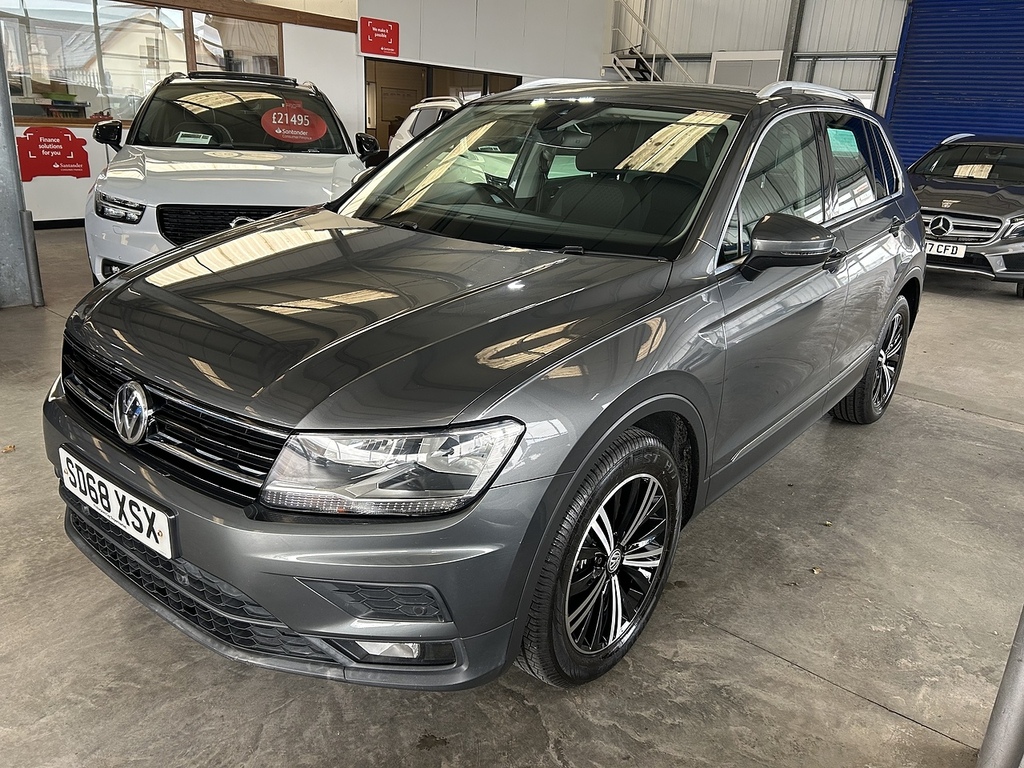 Volkswagen Tiguan 2.0 Tdi Se Navigation Suv Euro 6 SD68XSX Grey #2