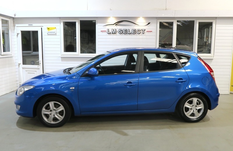 Hyundai I30 Crdi Comfort 115 Blue