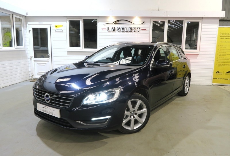 Volvo V60 D4 Se Lux Nav PX66WDA Blue #2