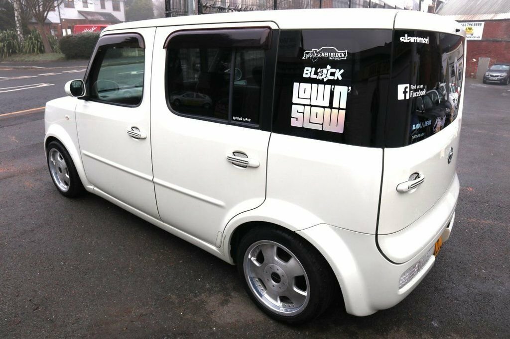 Nissan Cube 1.5 L Brown #17