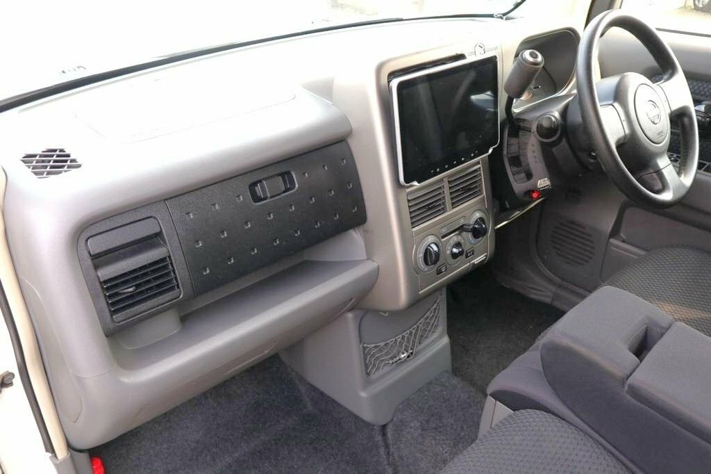 Nissan Cube 1.5 L Brown #8