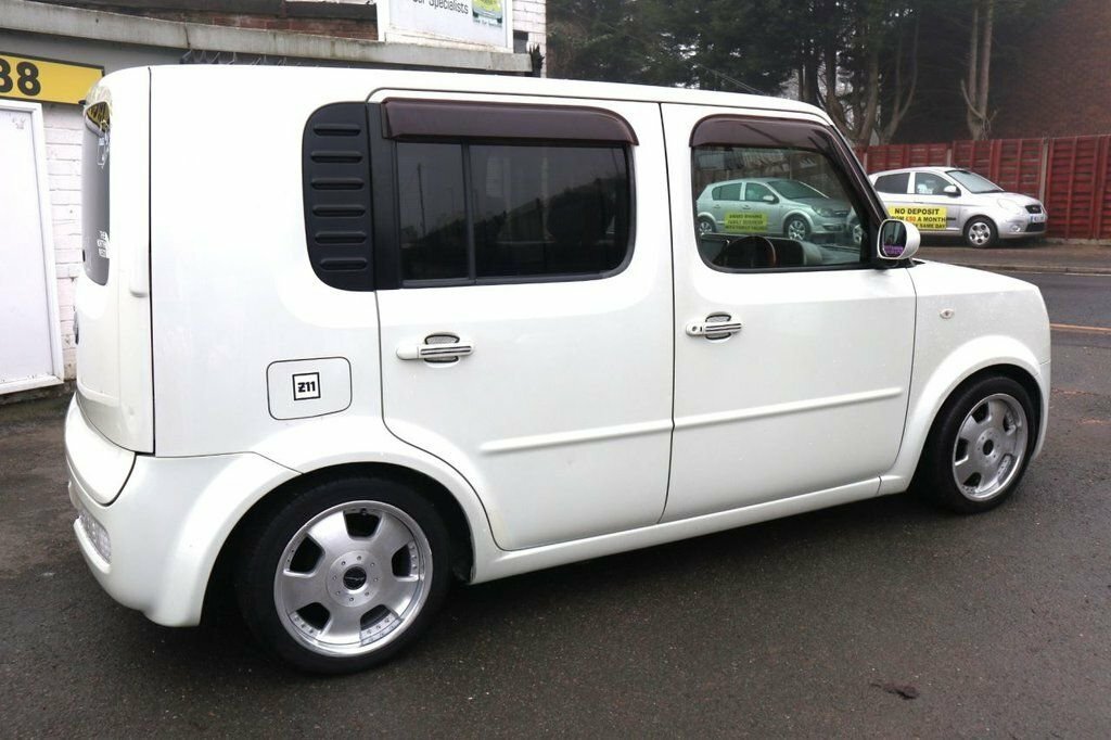 Nissan Cube 1.5 L Brown #20