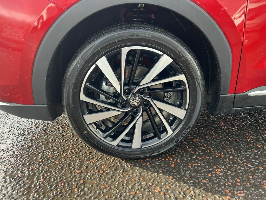 MG ZS Trophy Hybrid Red #4