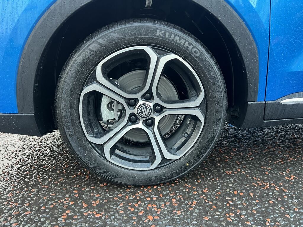 MG ZS Se Hybrid #4
