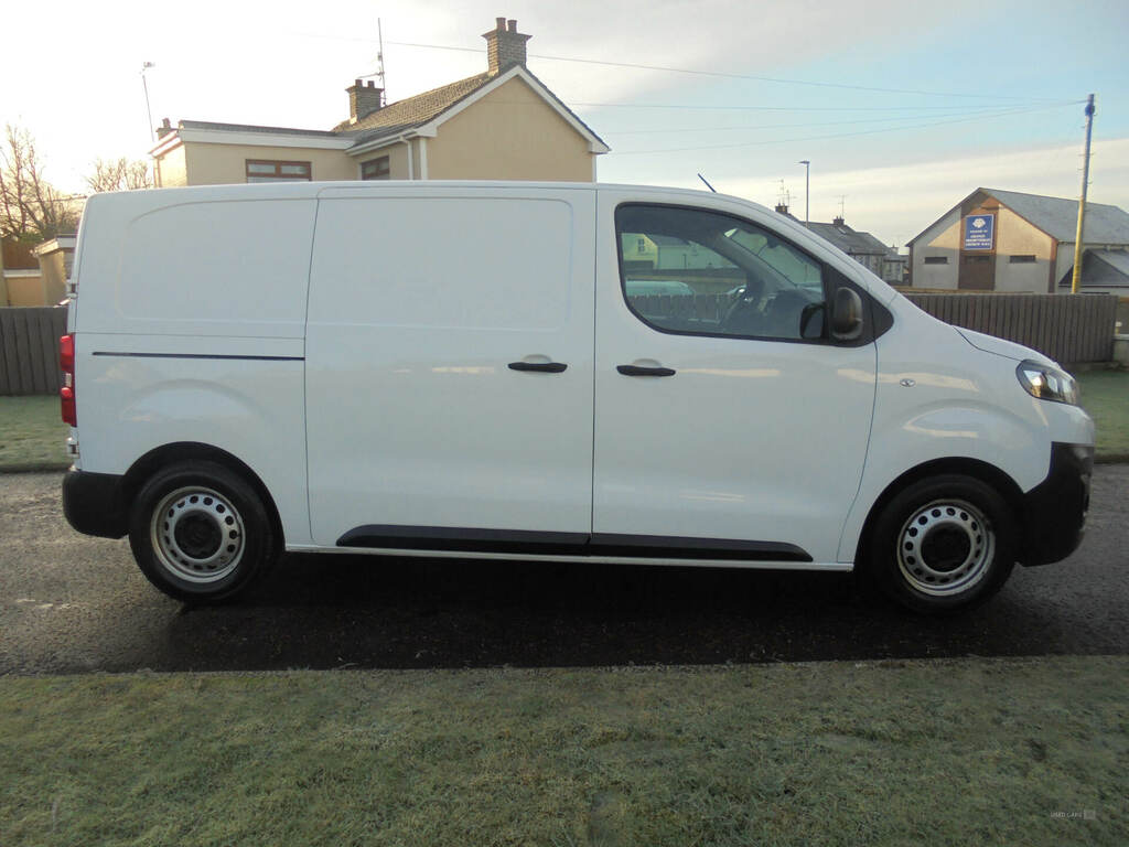 Citroen Dispatch 1000 1.5 Bluehdi 100 Van Enterprise Pro WN22VEK White #2