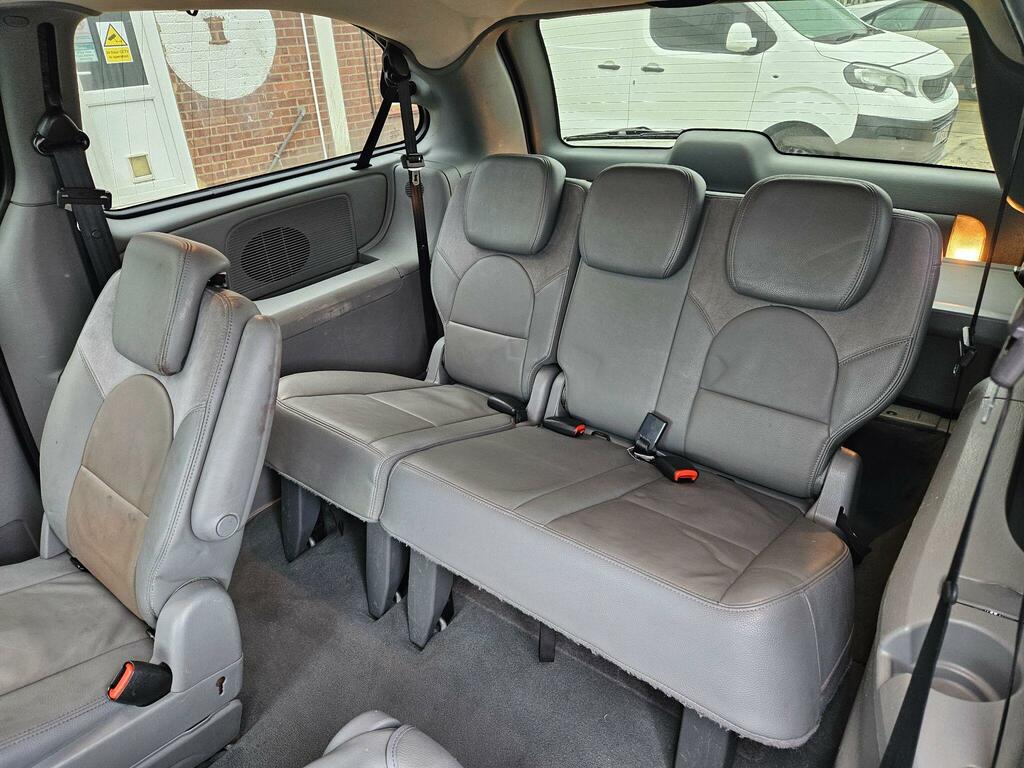 Chrysler Grand Voyager 2.8 Crd Limited Mpv Euro 4 161 Bh Black #17