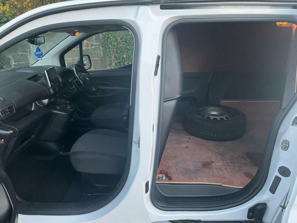 Vauxhall Combo 1.5 Turbo D 2300 Dynamic L1 H1 Euro 6 S S White #6