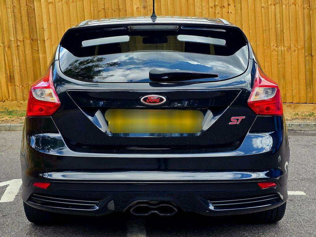 Ford Focus Hatchback 2.0 T Ecoboost St-2 2014 MX64WRJ Black #2