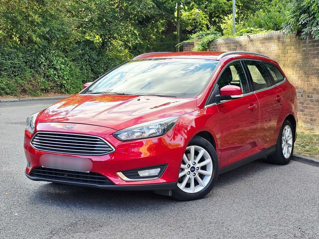 Ford Focus Estate 1.0 T Ecoboost Titanium 2015 BJ65PHY Red #3