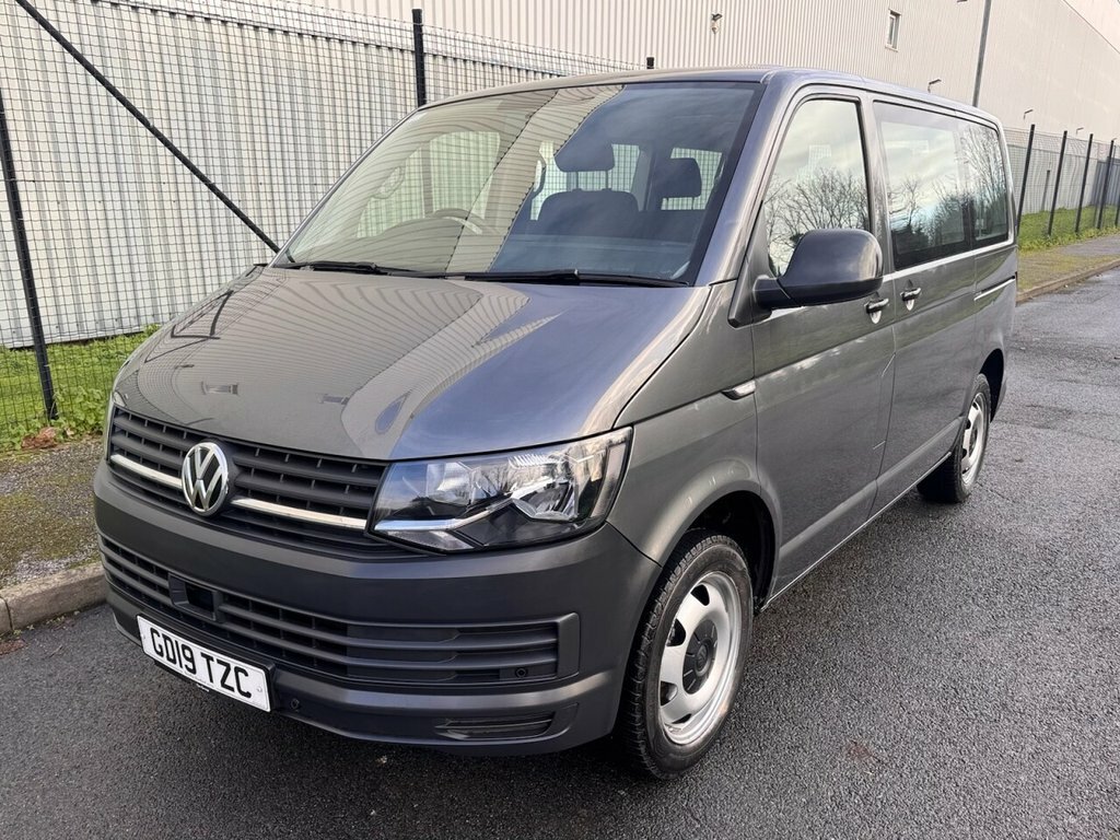 Volkswagen Transporter Shuttle 2L S GD19TZC Grey #4