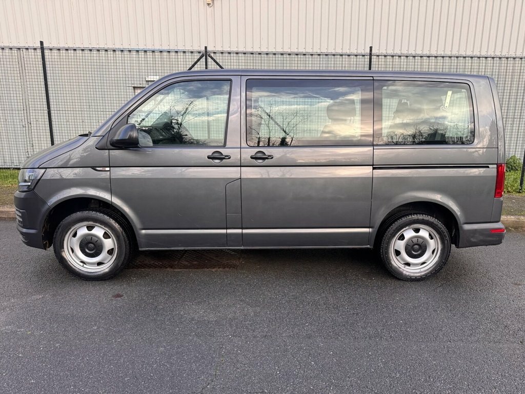 Volkswagen Transporter Shuttle 2L S GD19TZC Grey #6