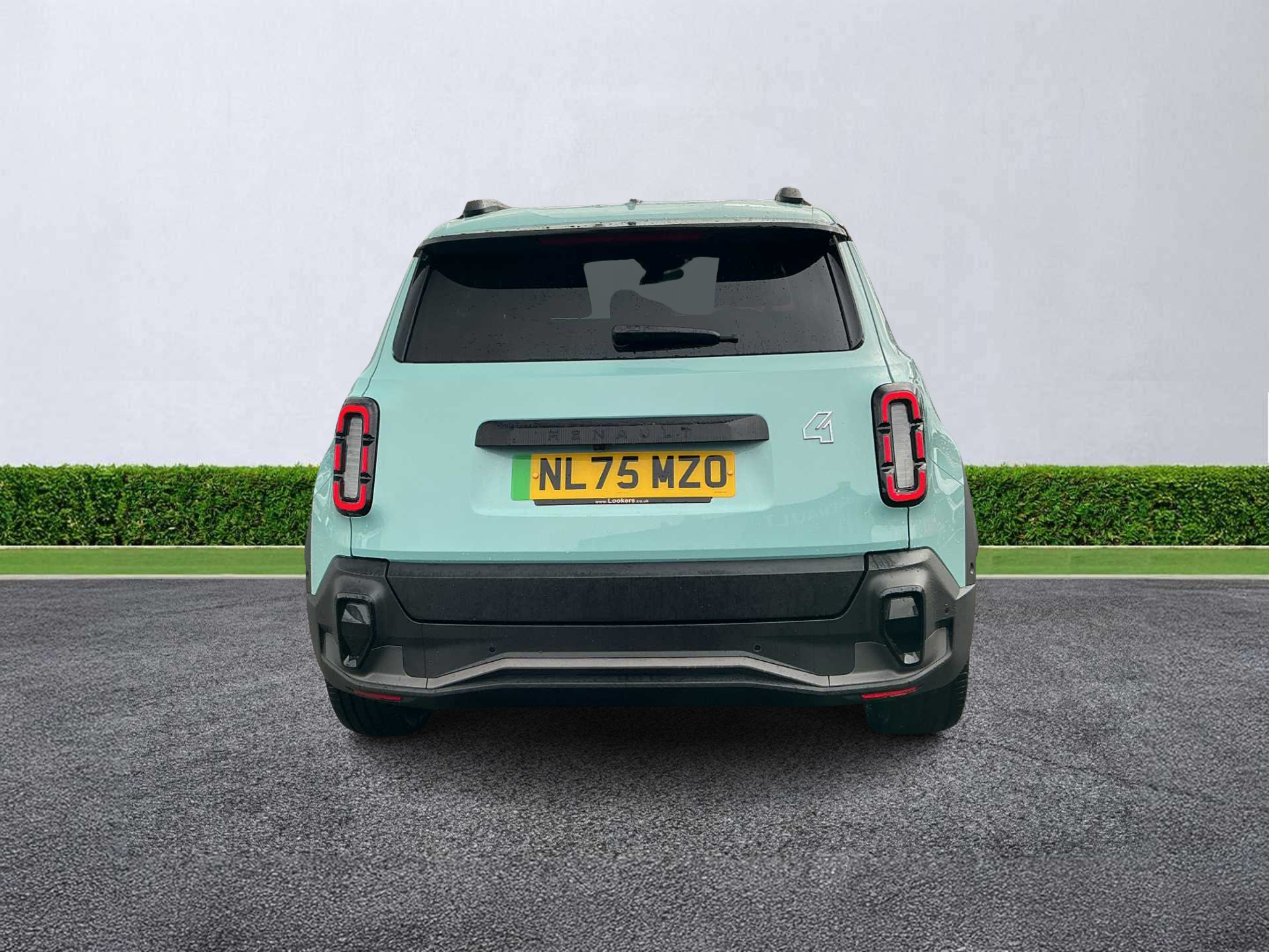 Renault 4 E-Tech 110Kw Techno 52Kwh Comfort Range NL75MZO Green #4
