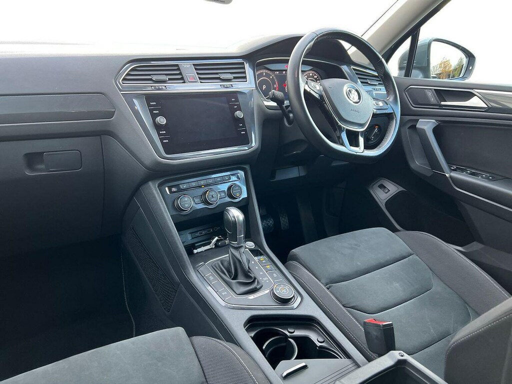 Volkswagen Tiguan Allspace 2.0 Tdi 4Motion Sel Dsg Grey #6