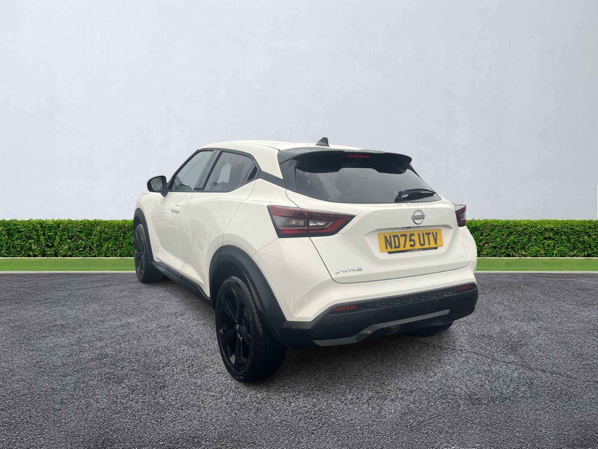 Nissan Juke 1.0 Dig-t Tekna ND75UTV #2