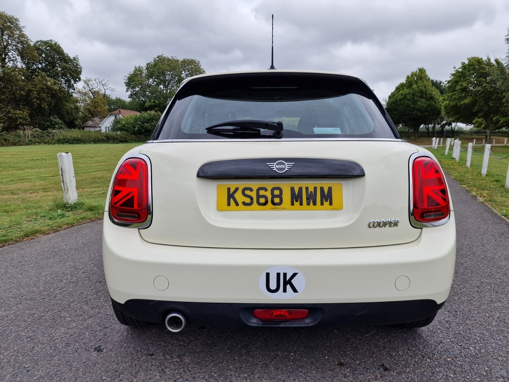Mini Hatch 1 5 Cooper Steptronic Euro 6 S S KS68MWM White #6
