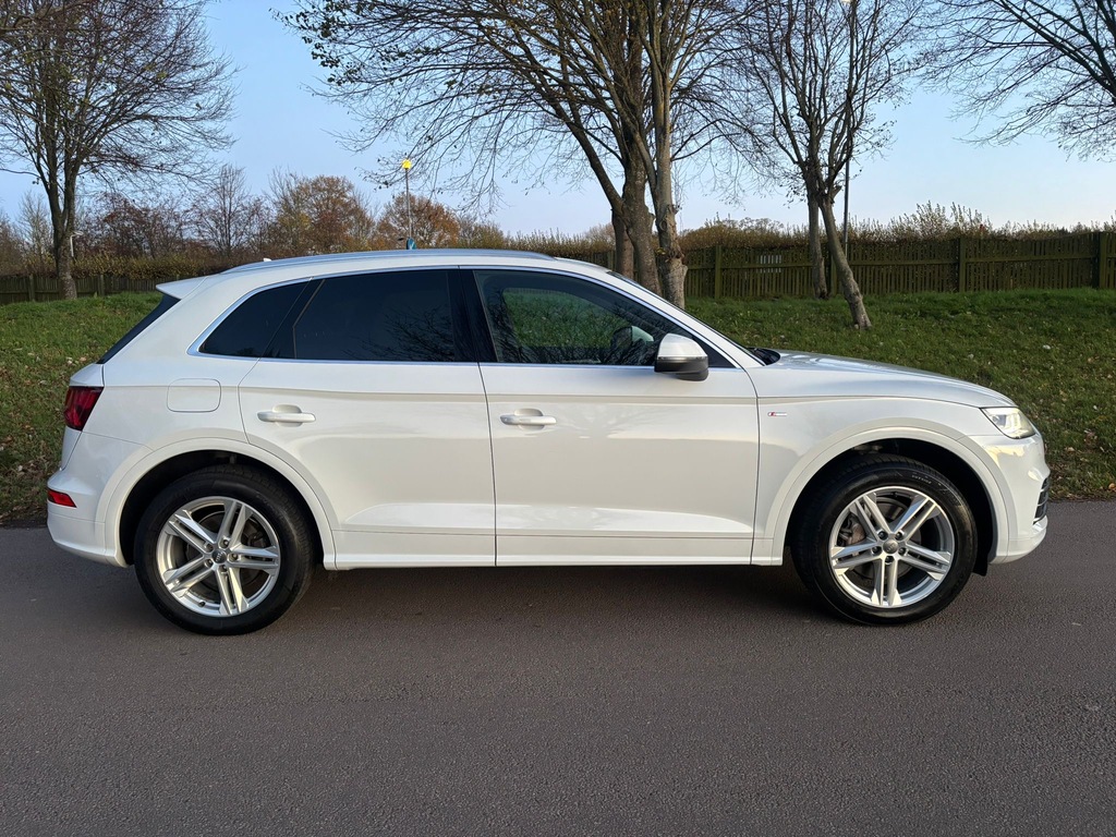 Audi Q5 2 0 Tdi 40 S Line S Tronic Quattro RK19RKO  #2