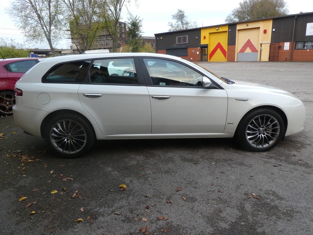 Alfa Romeo 159 Sportwagon 2.0 Jtdm 16V 170 Lusso Sportwagon 12 2012  #4