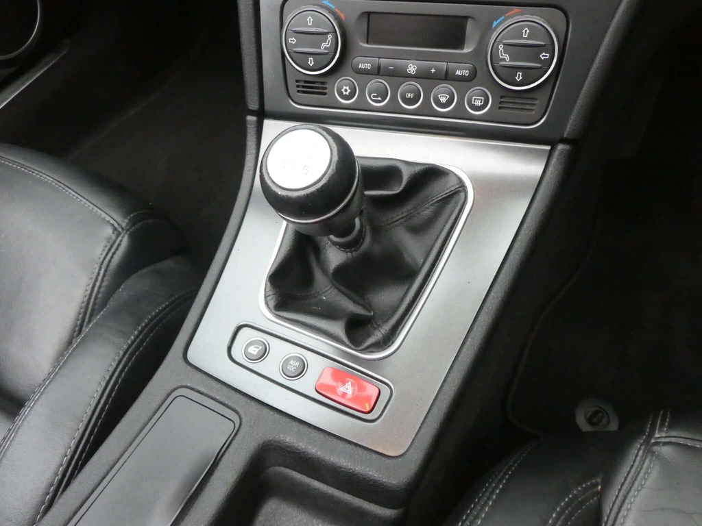 Alfa Romeo Spider Black #24