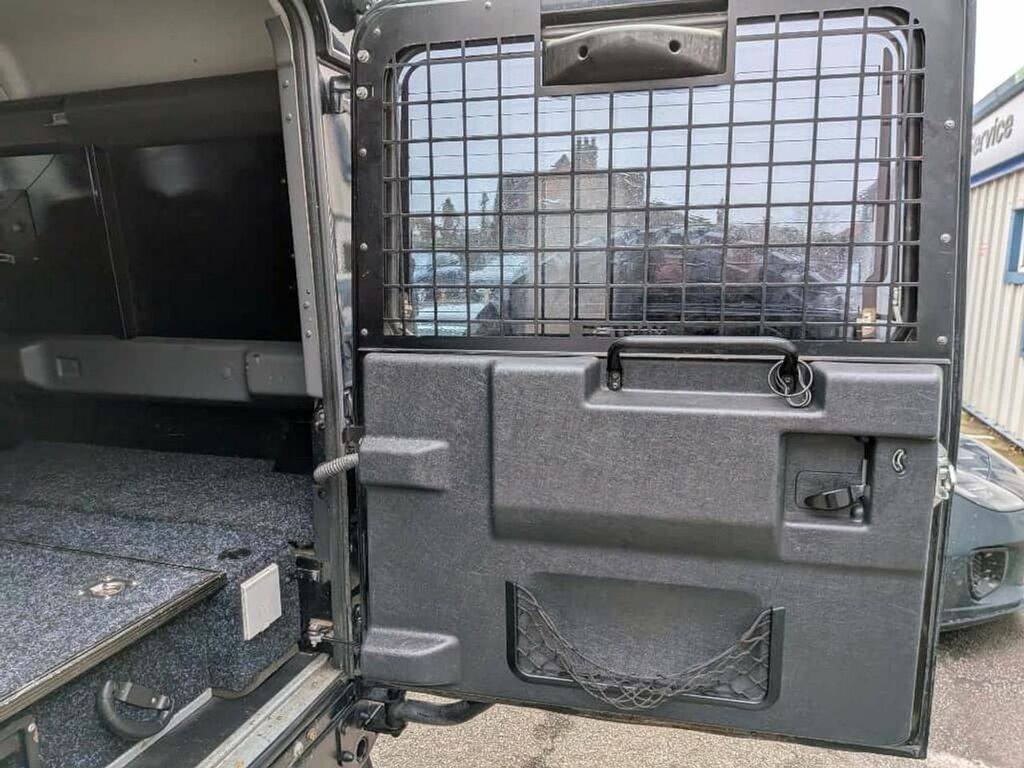 Land Rover Defender Diesel Black #2
