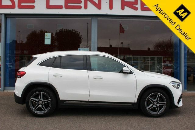 Mercedes-Benz GLA Class 1.3 Gla200 Amg Line Premium Suv 7G-dc CA71AHP White #2
