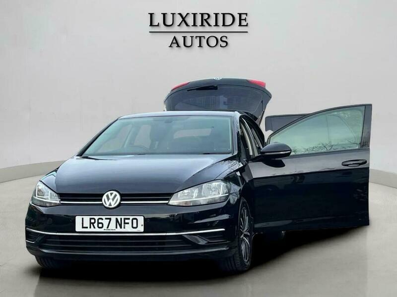 Volkswagen Golf 1.0 Tsi Se Nav Black #4