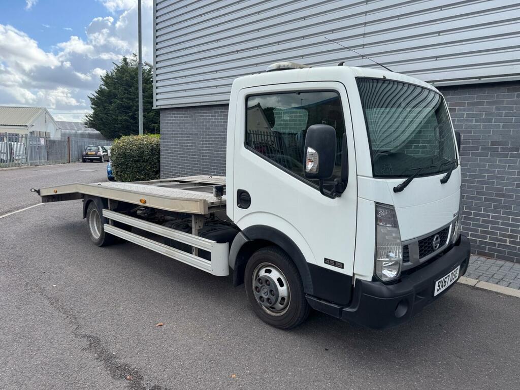 Nissan NT400 3.0 Dci 45.15 2017 White
